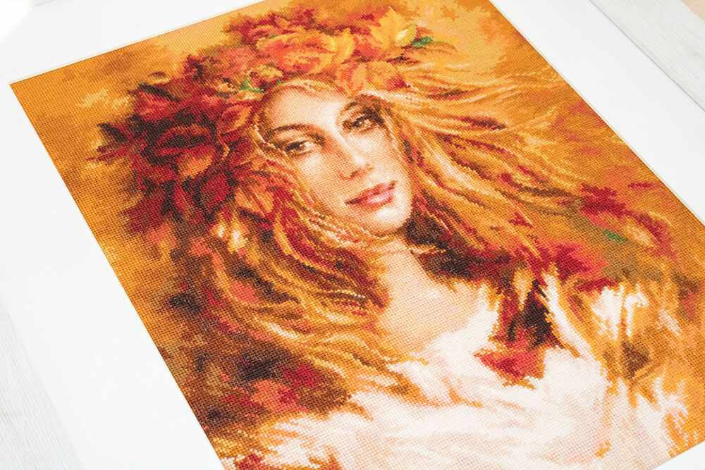 Schema punto croce SAGA PDF XSD la faccia dell'autunno The GOODESS of AUTUMN volto autunno cross stitch pattern keeper saga  DEA dell'autunno stampabile